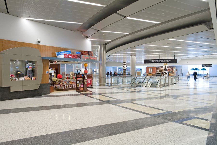 International Arrivals Building at George Bush Intercontinental Airport ...