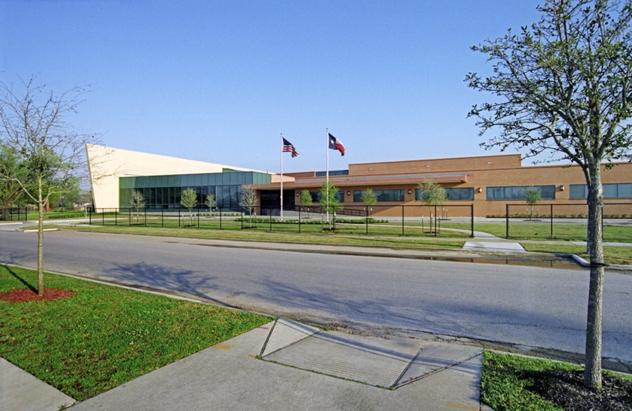 Pershing Middle School | PGAL